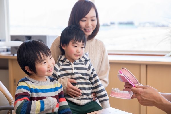 How A Family Dentist Eases Dental Anxiety